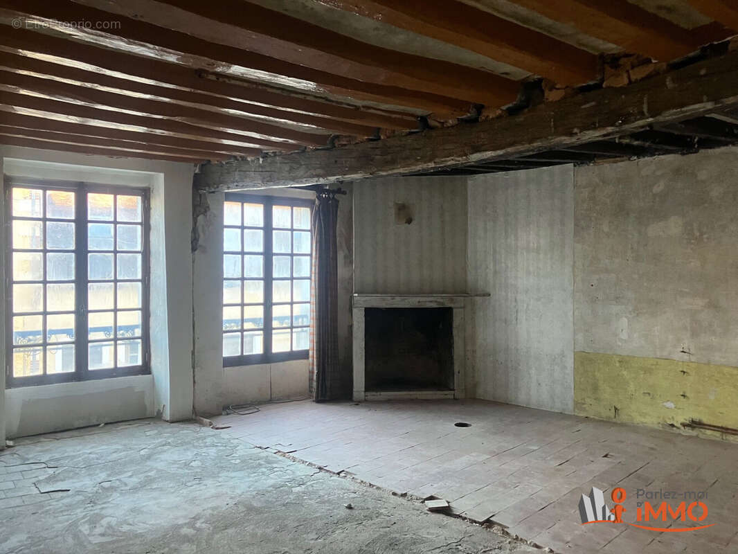 Maison à SAINT-SAUVEUR-EN-PUISAYE