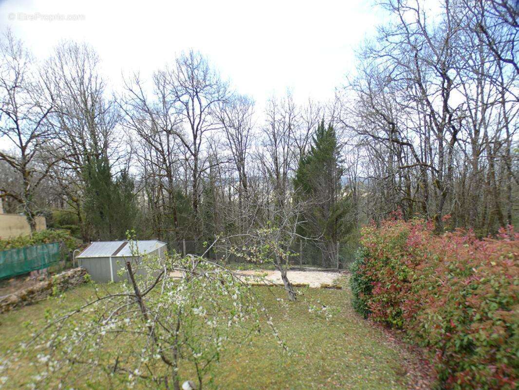 Maison à TERRASSON-LAVILLEDIEU