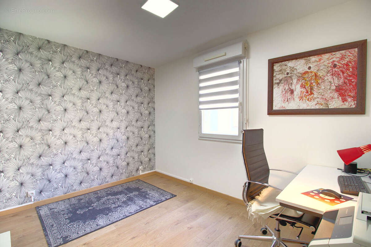 Rives du Lez - T4/T5 de 117 m² avec garage - photo 10
