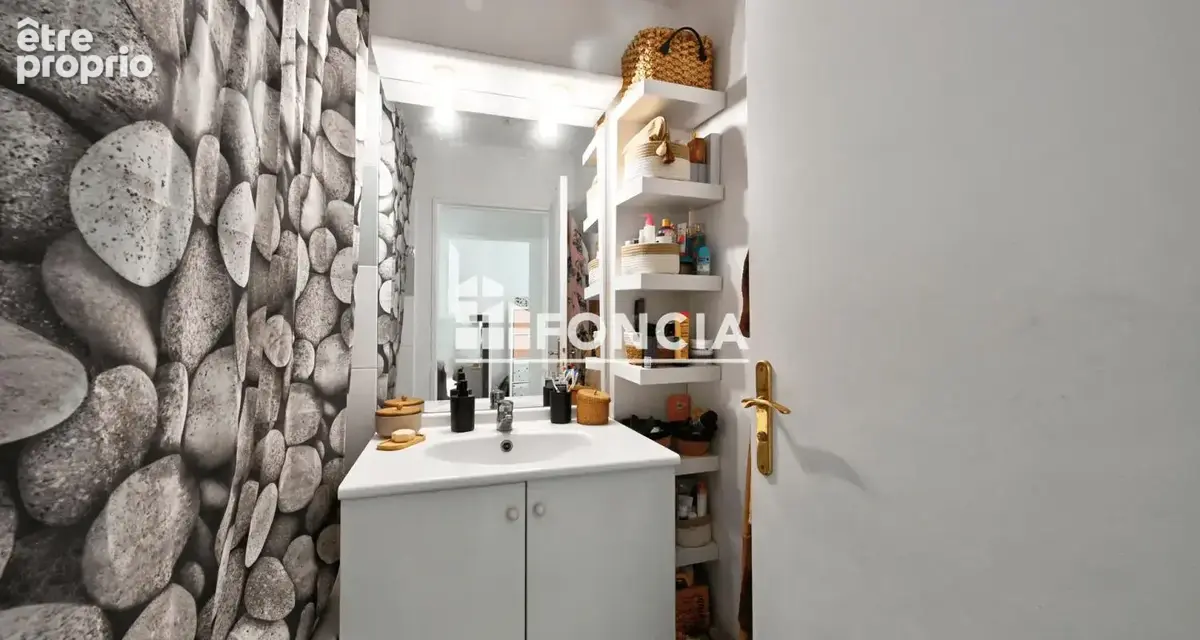 Pour investisseurs ! Vendu loué, superbe appartement T3 en rez-de-chaussée de 66.33 m2 carrez avec balcon et terrasse (83.15 m2  - photo 10