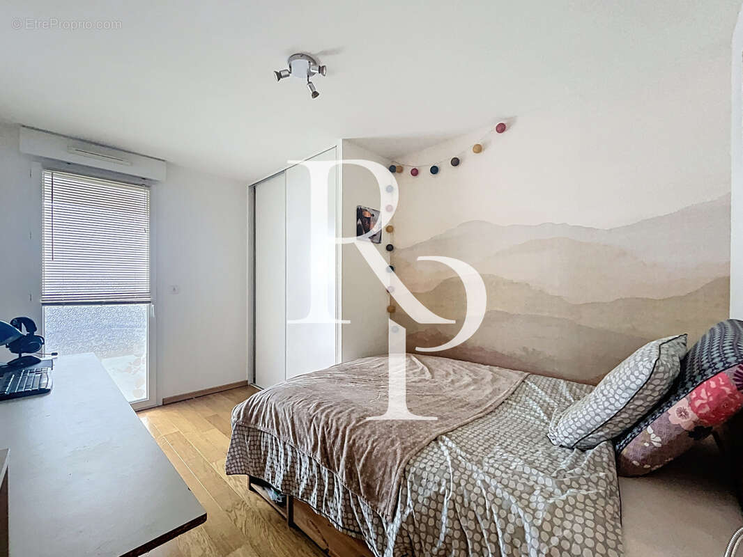 Appartement à CRAPONNE