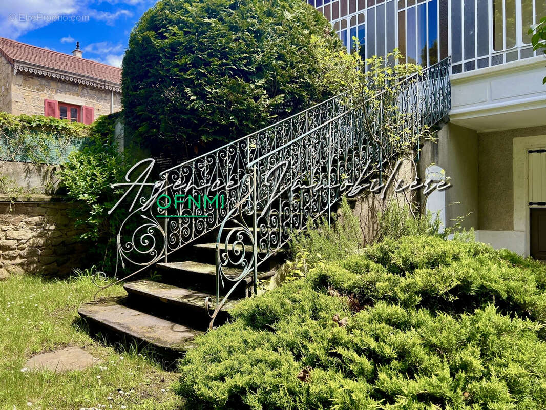 Maison à MONTBRISON