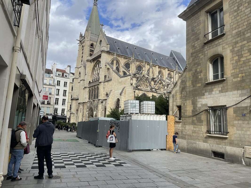 Autre à PARIS-5E
