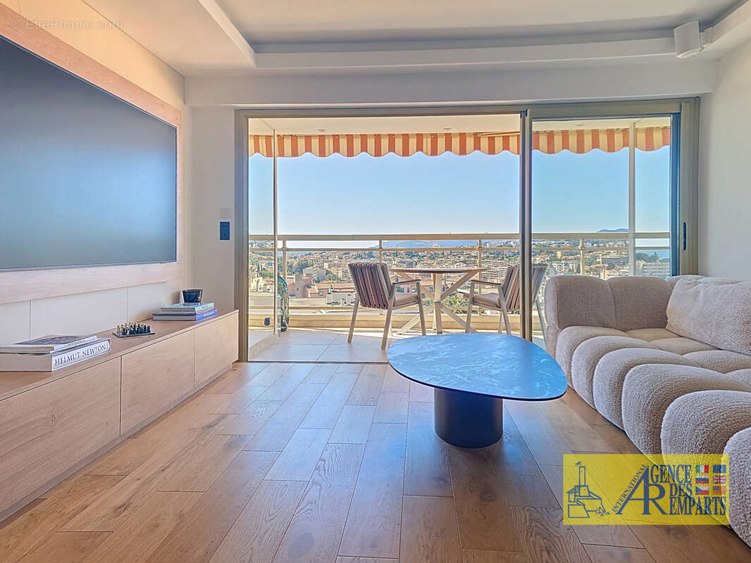 Appartement à LE CANNET