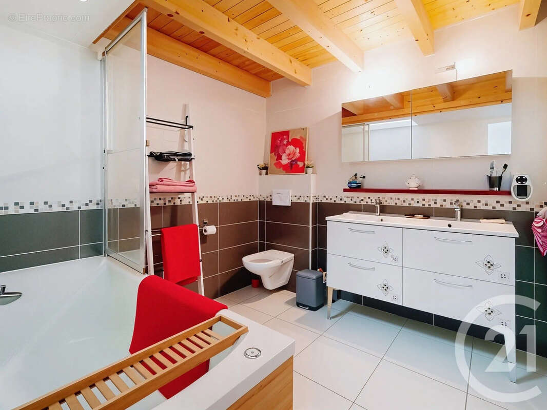 Maison à LES COTES-D'AREY