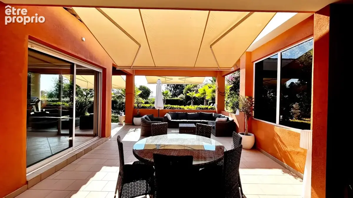 Mandelieu Belle Villa de 148 m² Dans un domaine fermé sécurisé. - photo 4