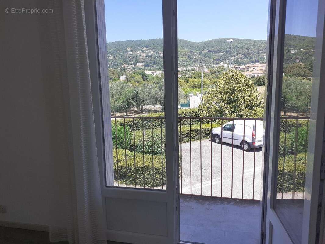   - Appartement à DRAGUIGNAN