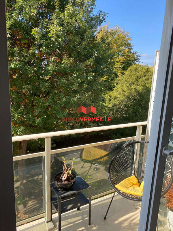 Appartement à LA CELLE-SAINT-CLOUD