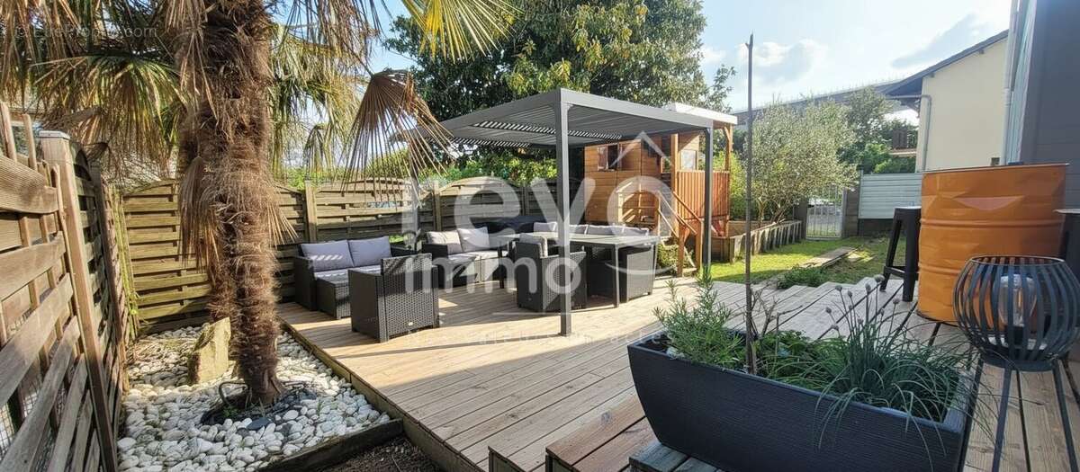 Appartement à LA BOISSE