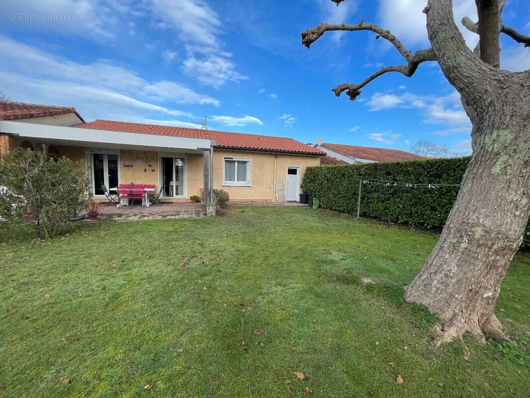 Maison à BENESSE-MAREMNE