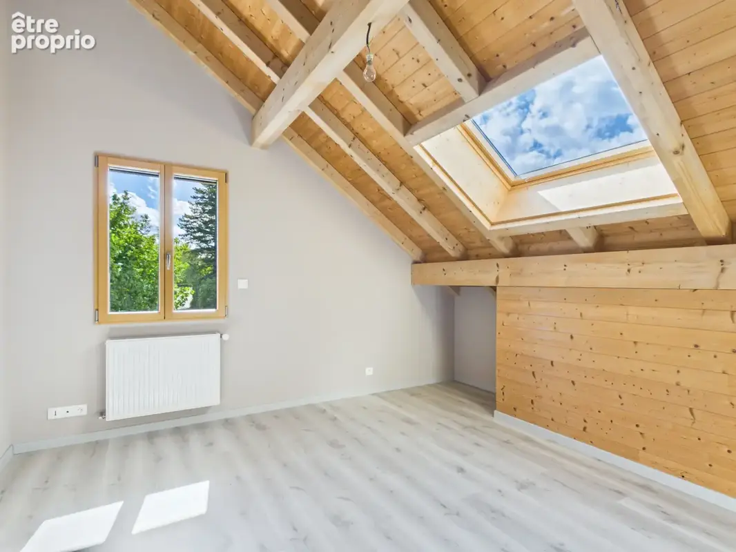 Maison composée de 3 appartements et terrain de 2 378 m2 - photo 15