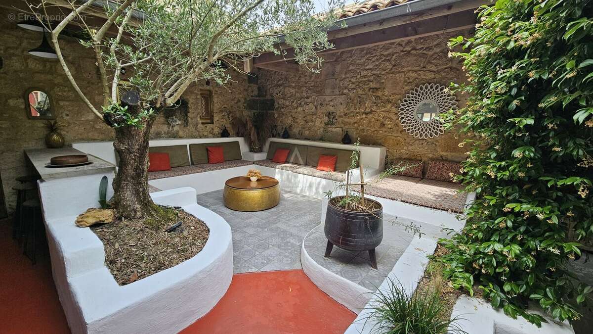 Maison à SAINT-ANDRE-DE-CUBZAC