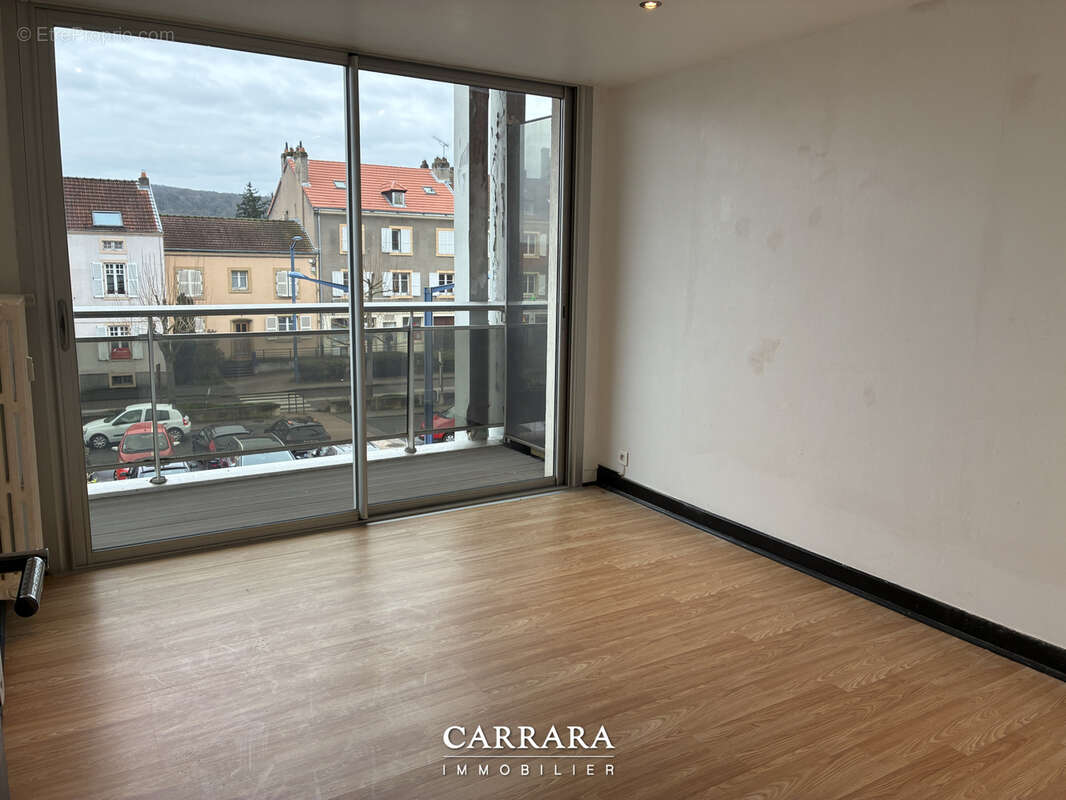 Appartement à ARS-SUR-MOSELLE