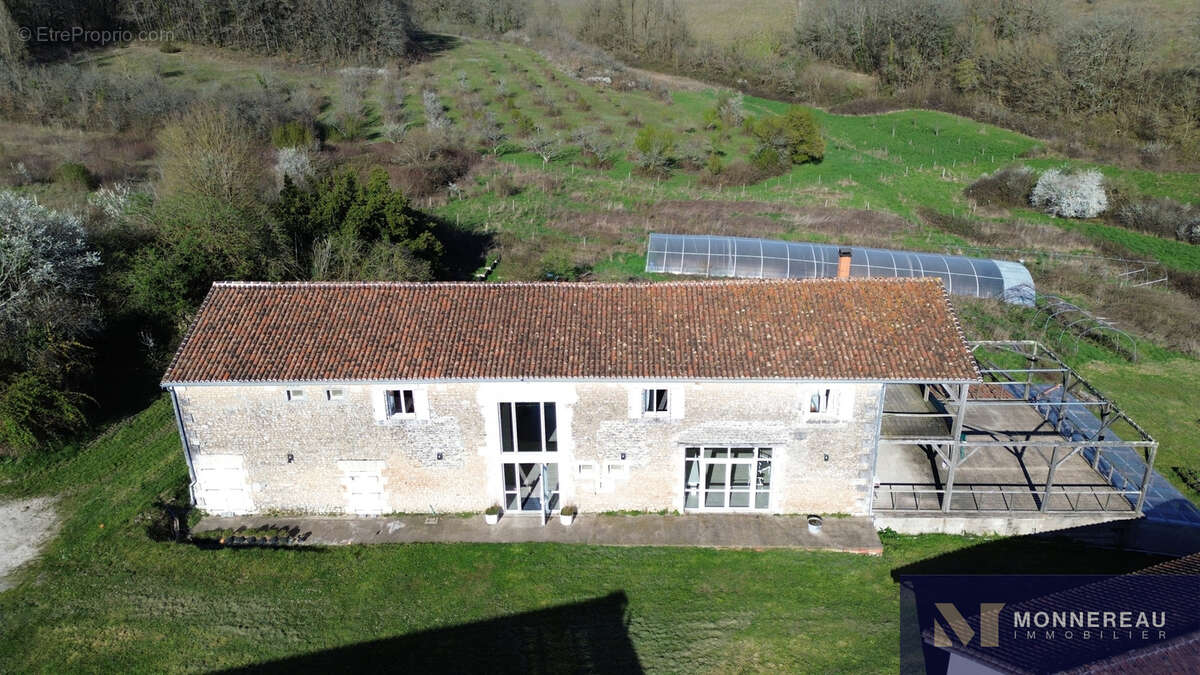Maison à JUILLAGUET