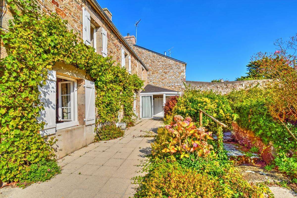 Maison à TREBEURDEN