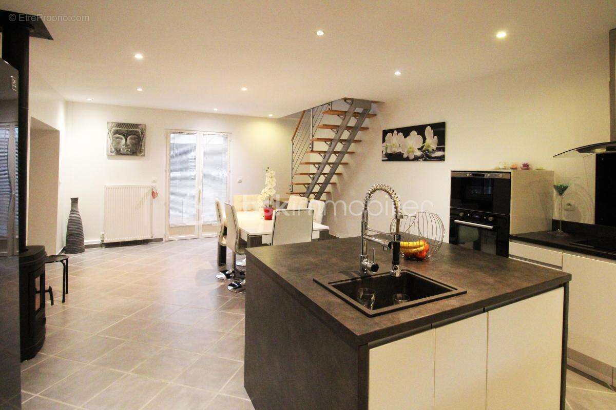 Charmante maison de 150 m² – Aucun travaux à prévoir – À quelques minutes de Mormant - photo 3