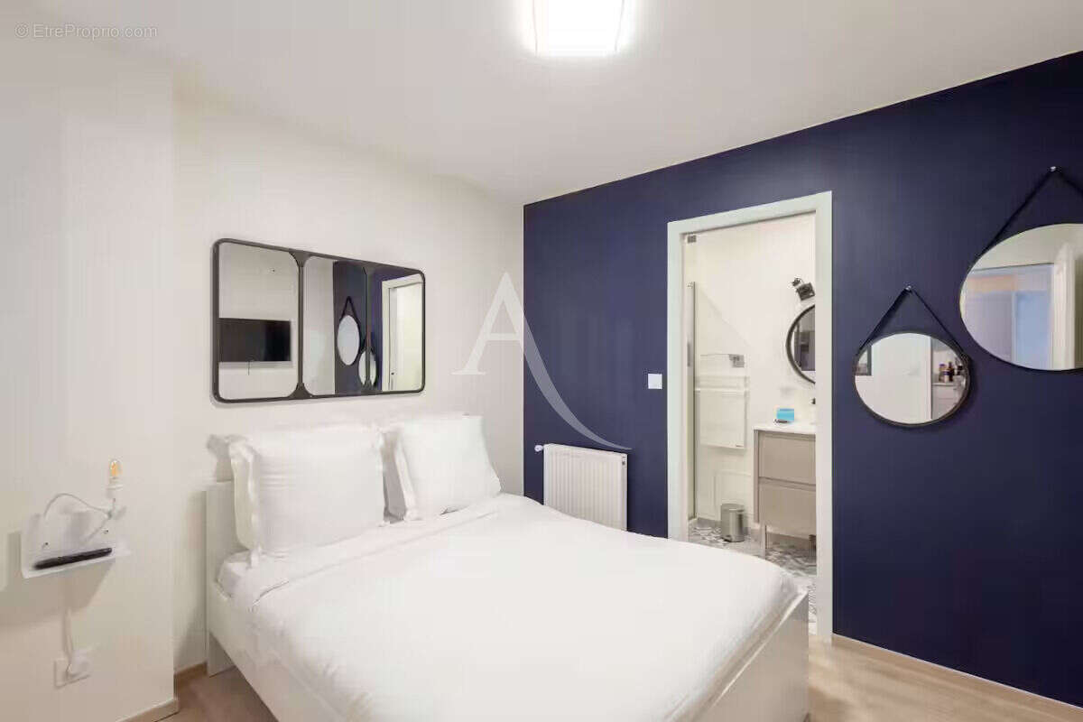 Commerce à PARIS-11E