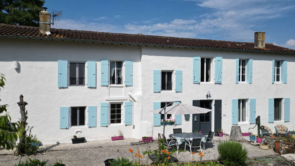Jolie maison charentaise de caractère - photo 26