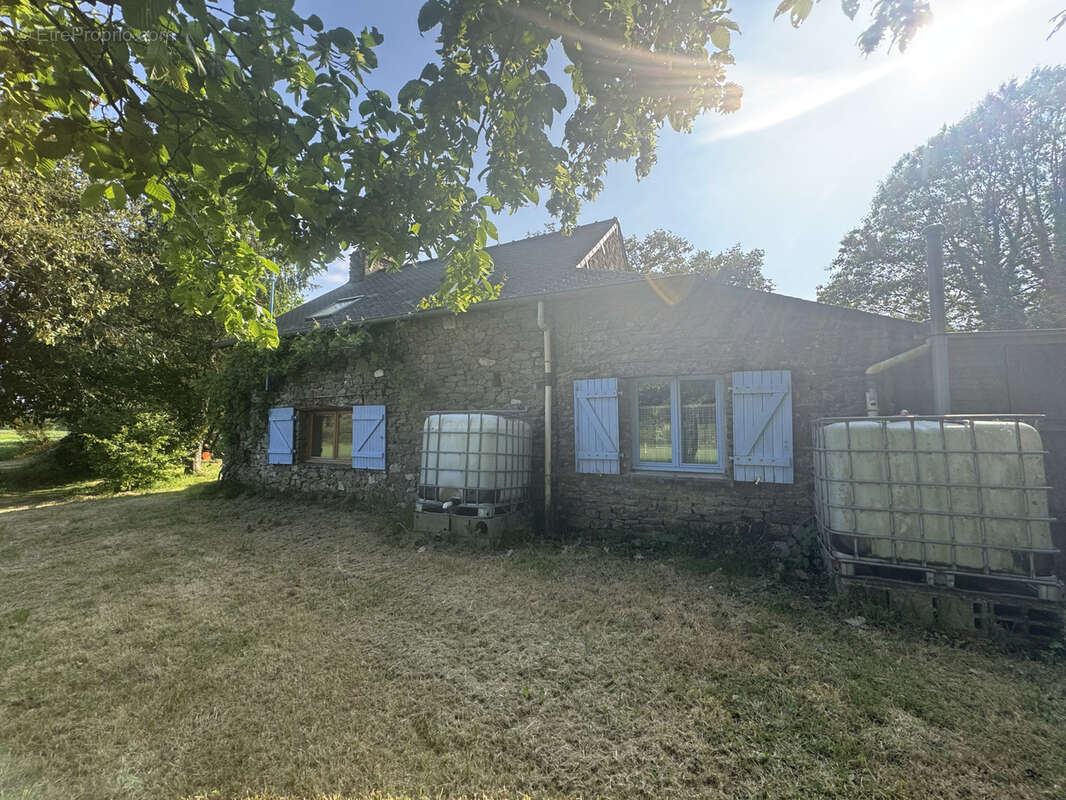 Maison à PLUHERLIN
