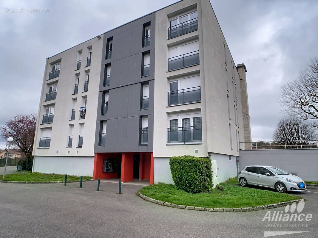 Appartement à FESCHES-LE-CHATEL