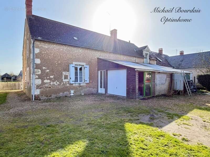 Maison à LUCHE-PRINGE