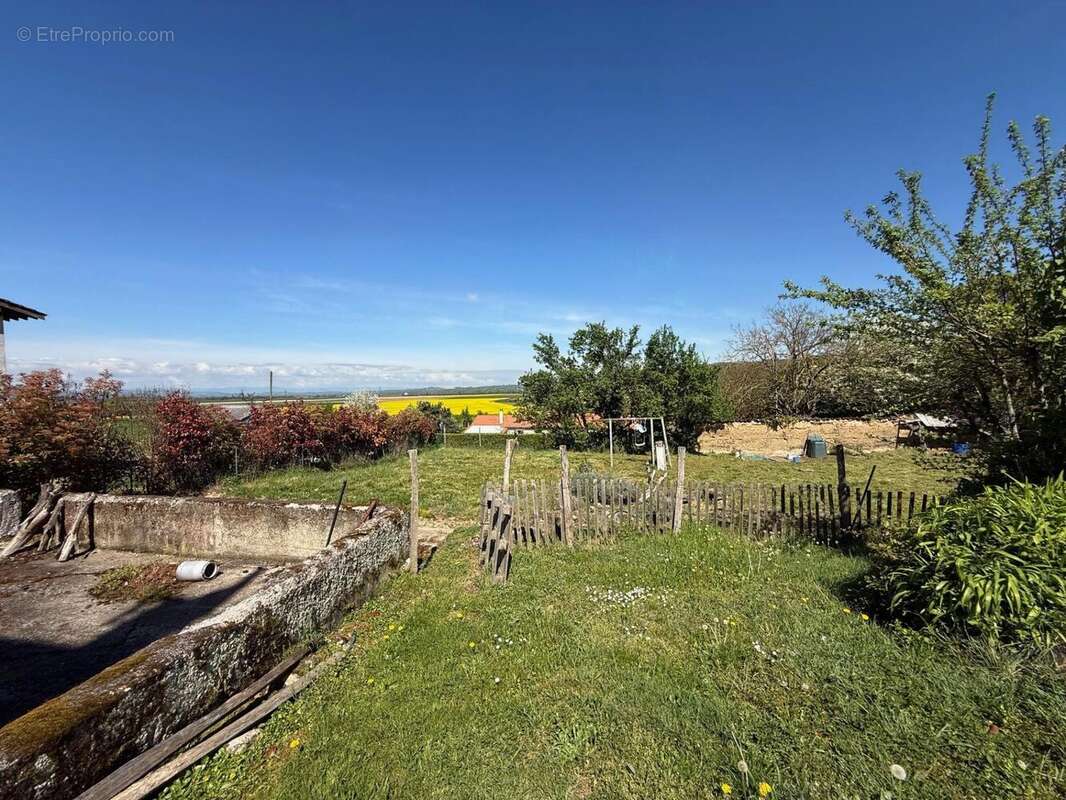 Photo 2 - Maison à EYZIN-PINET