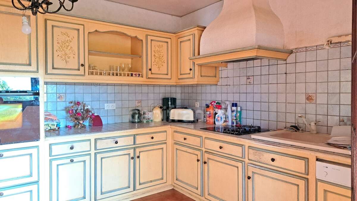 "Rare Gignac, emplacement unique vue panoramique exceptionnelle, Villa 6 pièces 148m2, terrain 2625m2" - photo 14
