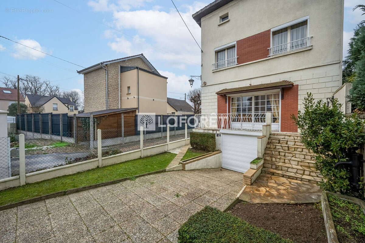 Maison à CONFLANS-SAINTE-HONORINE