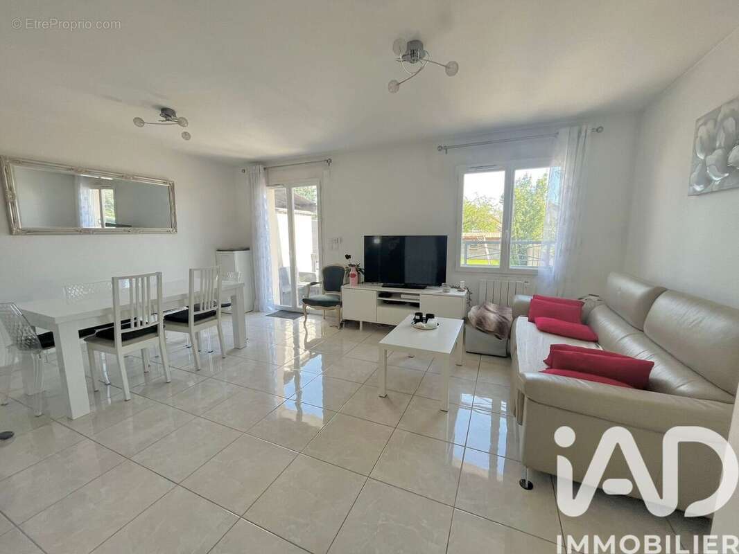 Photo 2 - Maison à QUINCY-SOUS-SENART