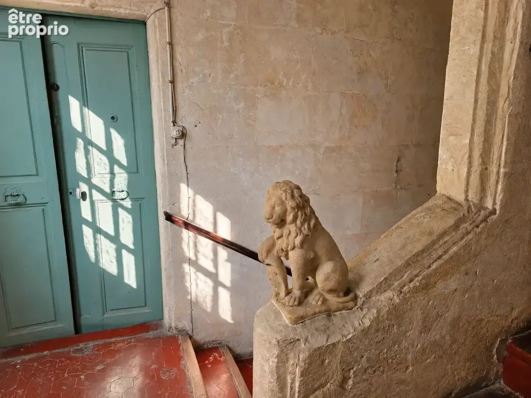 À vendre à Arles   Maison bourgeoise du XVIIe siècle de 315 m2 en centre historique - photo 23