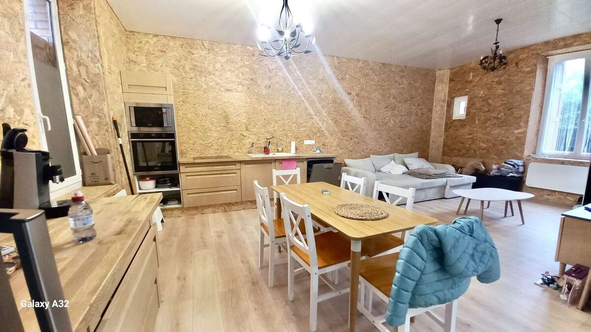 Maison à RETOURNAC
