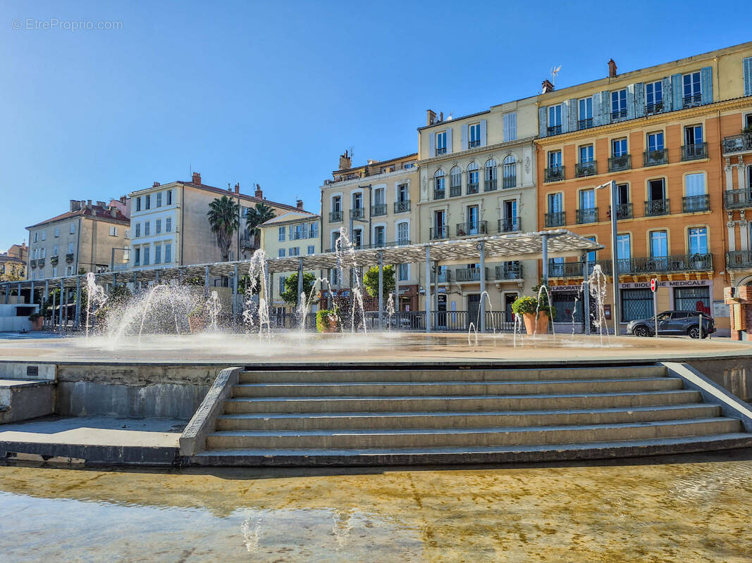 Parking à HYERES