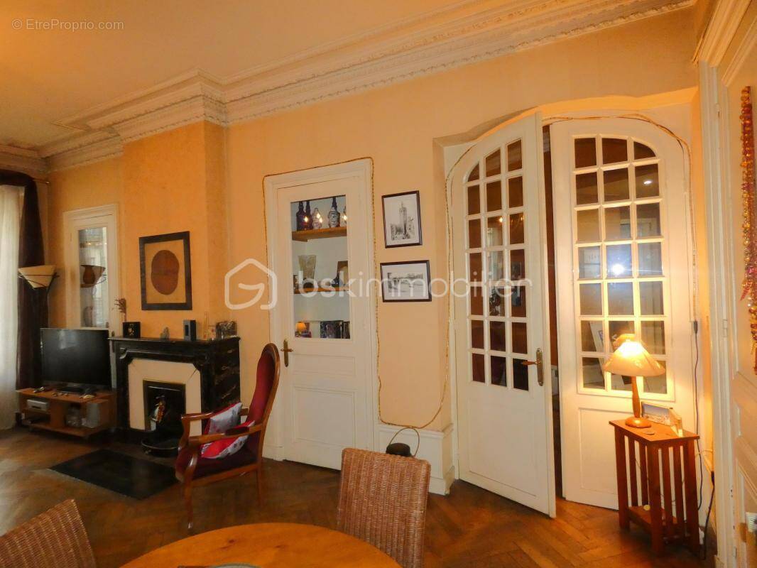 Appartement à SAINT-ETIENNE