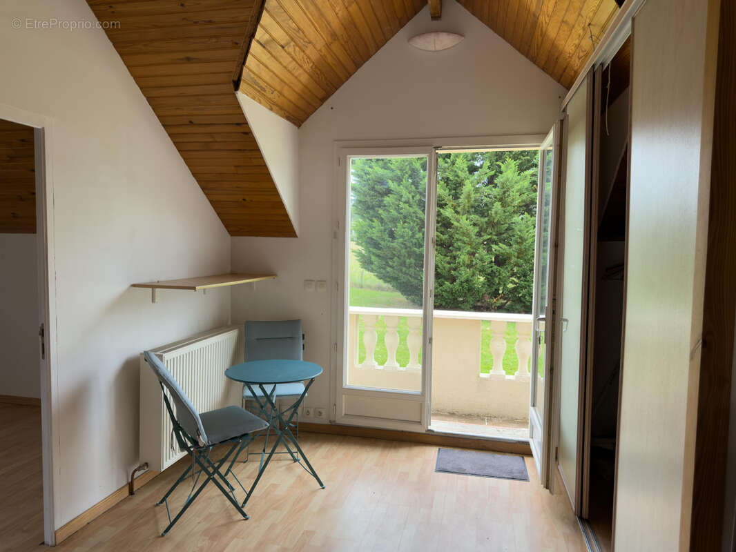 Maison à SAINT-GERAUD-DE-CORPS