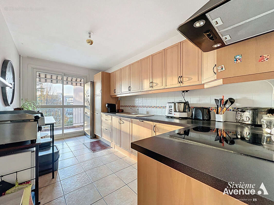 Appartement à SAINT-SYMPHORIEN-D&#039;OZON