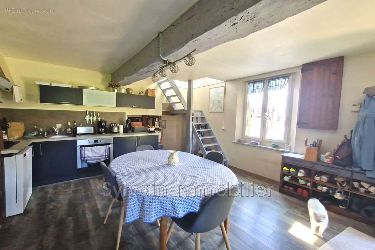Maison à SENANTES