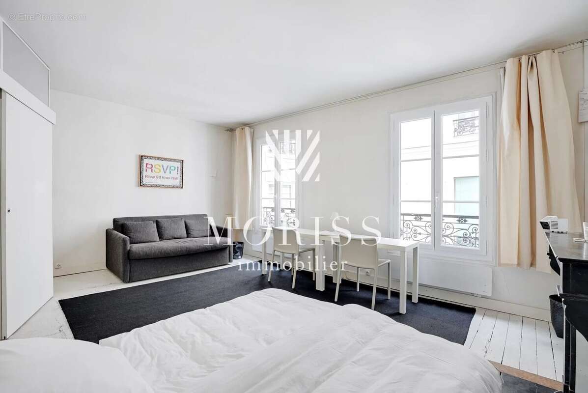 Appartement à PARIS-14E