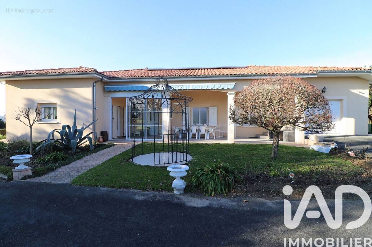 Photo 1 - Maison à SAINT-AULAYE