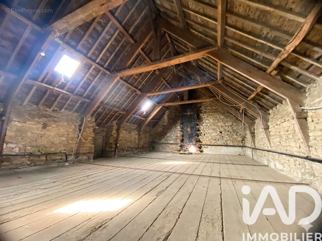 Photo 9 - Maison à LANFAINS