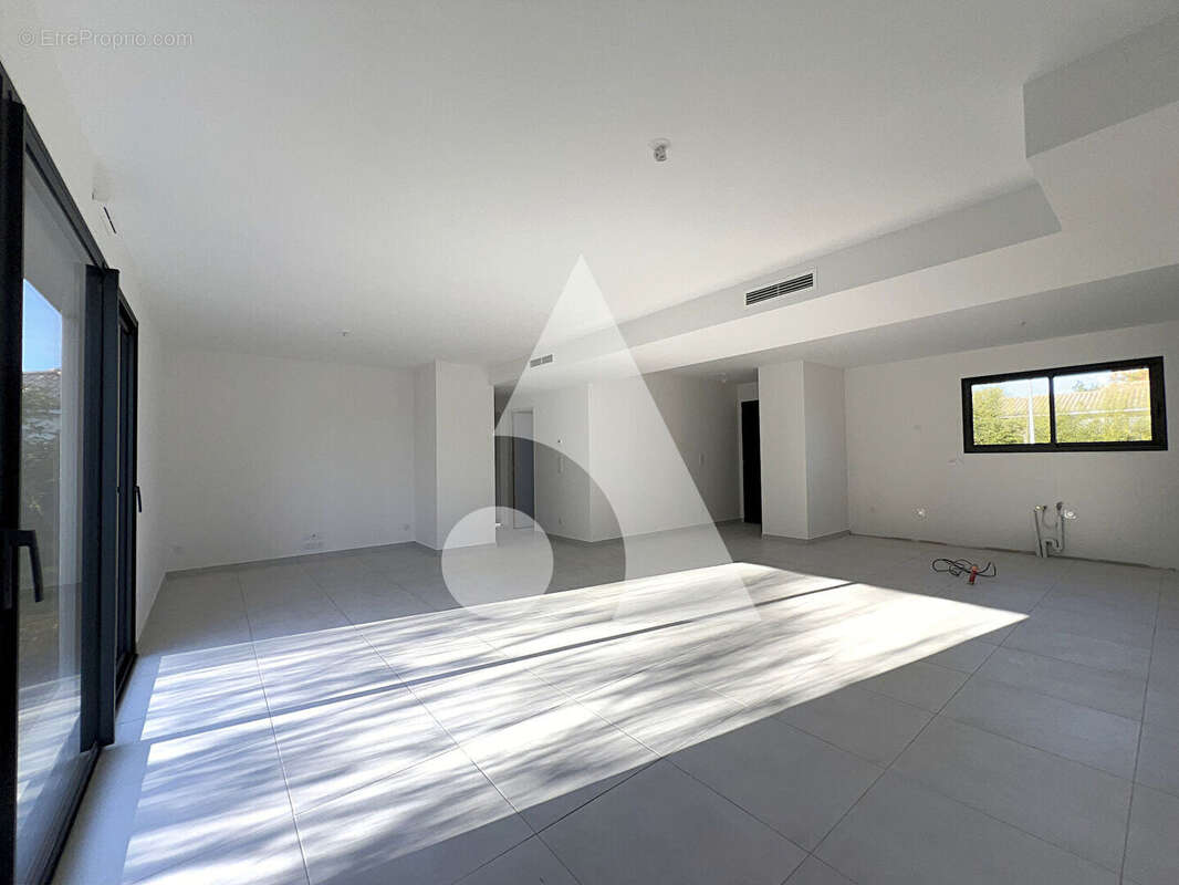 Maison à SAINT-DENIS-DE-PILE