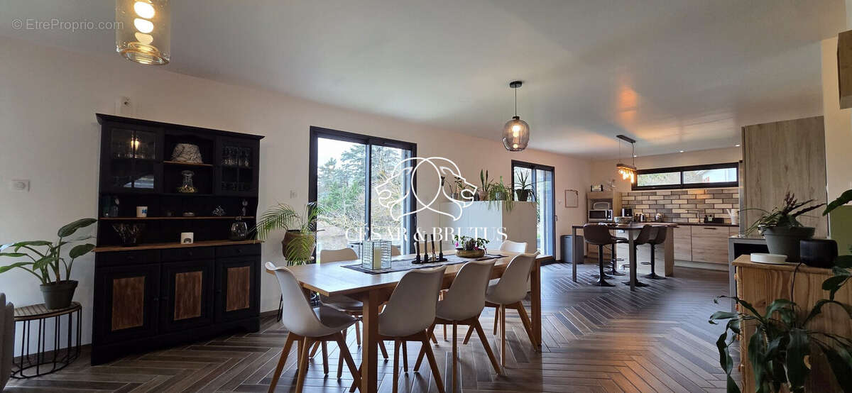 Maison 157 m² à Le Monteil  - photo 5