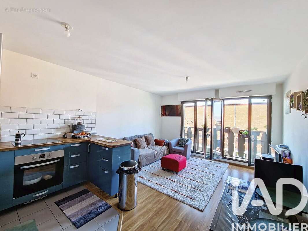 Photo 2 - Appartement à AUBERVILLIERS
