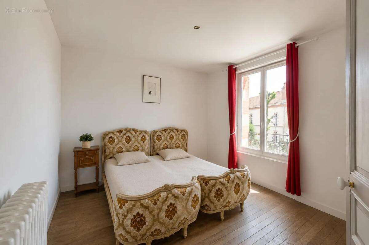 Maison de 7 pièces de 185 m² à Montmirail - photo 6