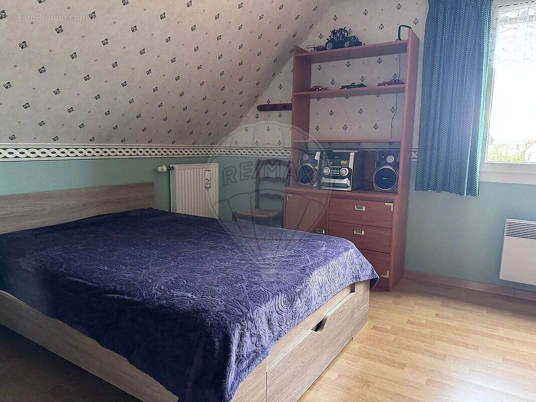 Maison à COSNE-COURS-SUR-LOIRE