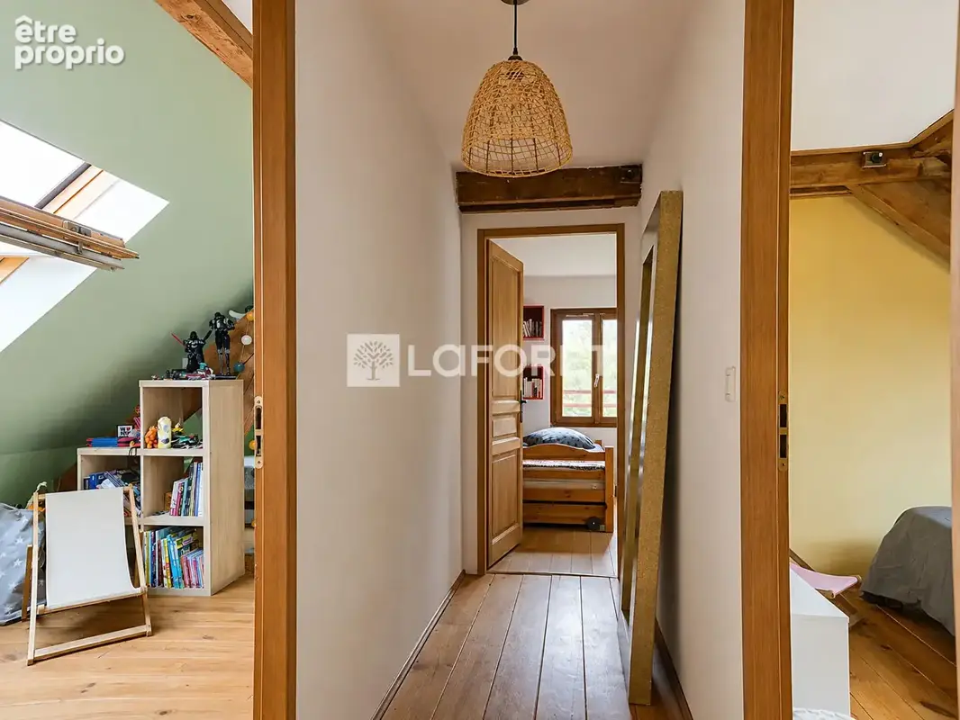 Maison La Thuile 7 pièce(s) 242 m2 - photo 6