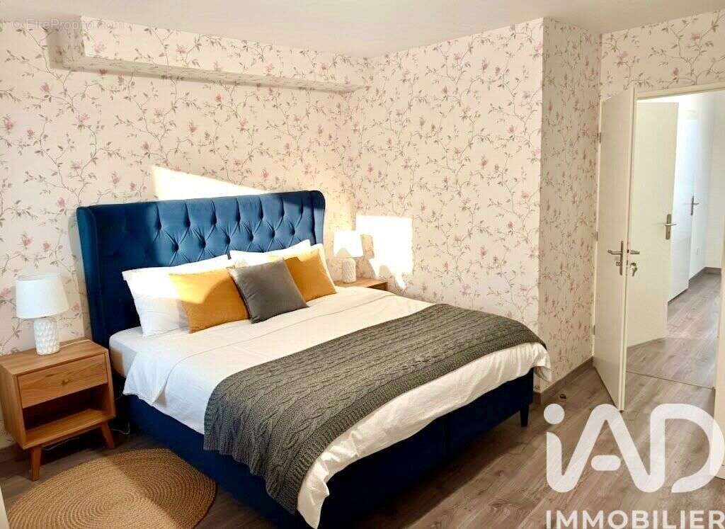 Photo 9 - Appartement à GENNEVILLIERS