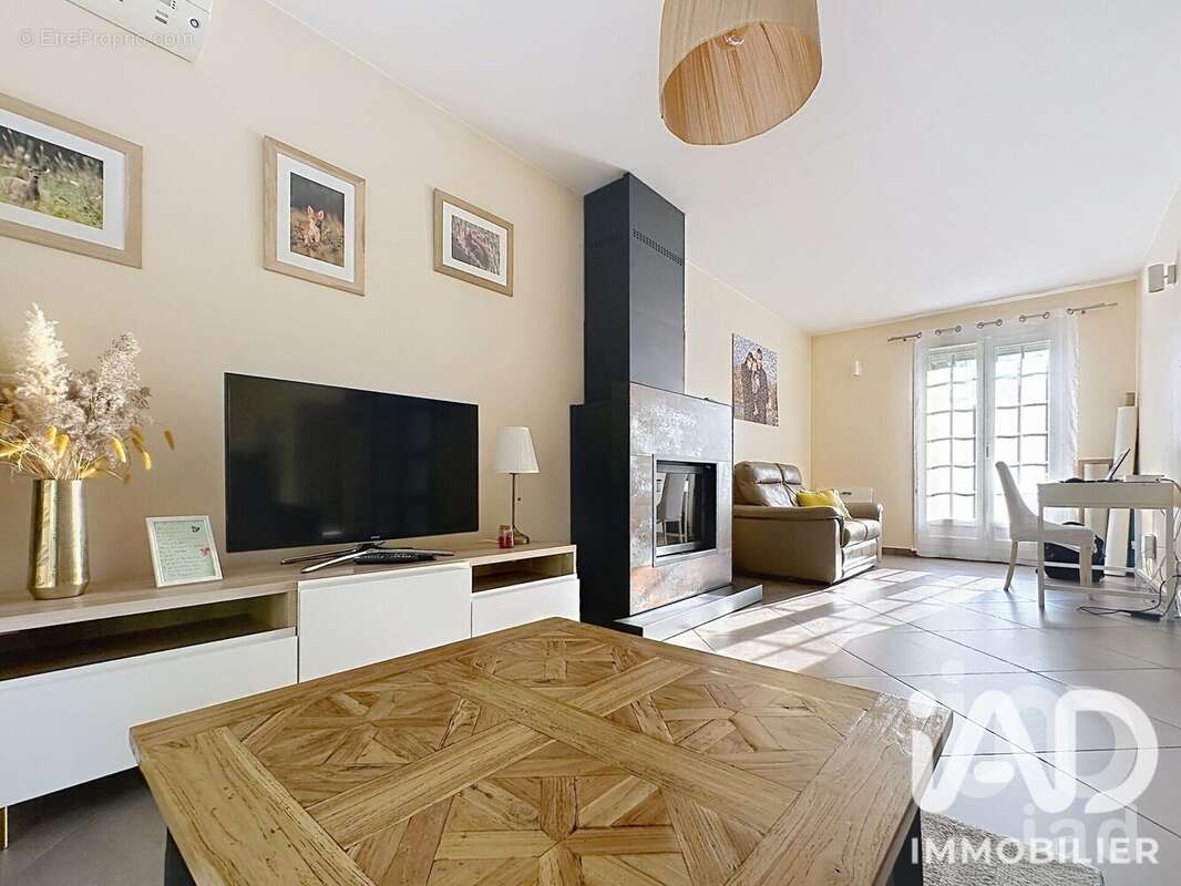 Photo 3 - Maison à RUBELLES