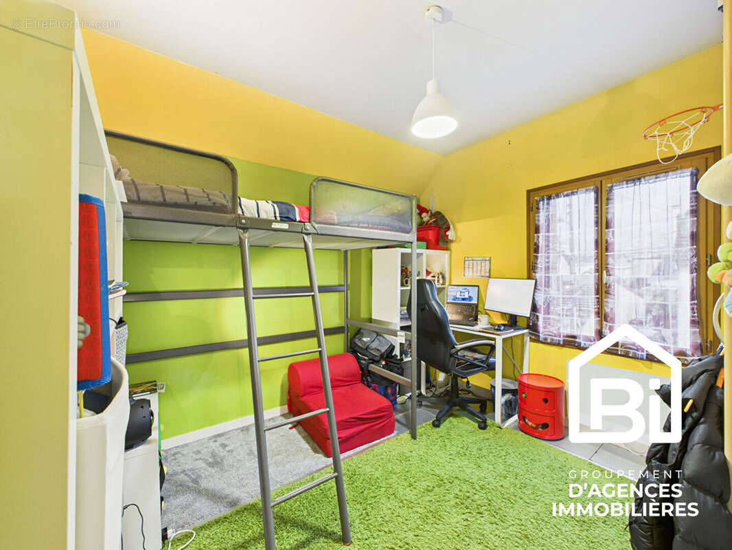 Maison à MONDEVILLE