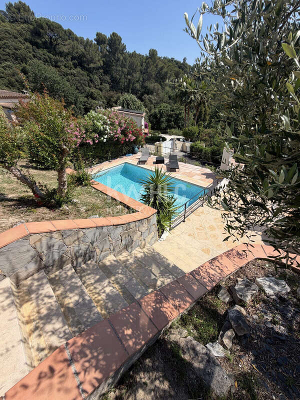 Maison 114 m² à La Roquette-Sur-Siagne  - photo 4