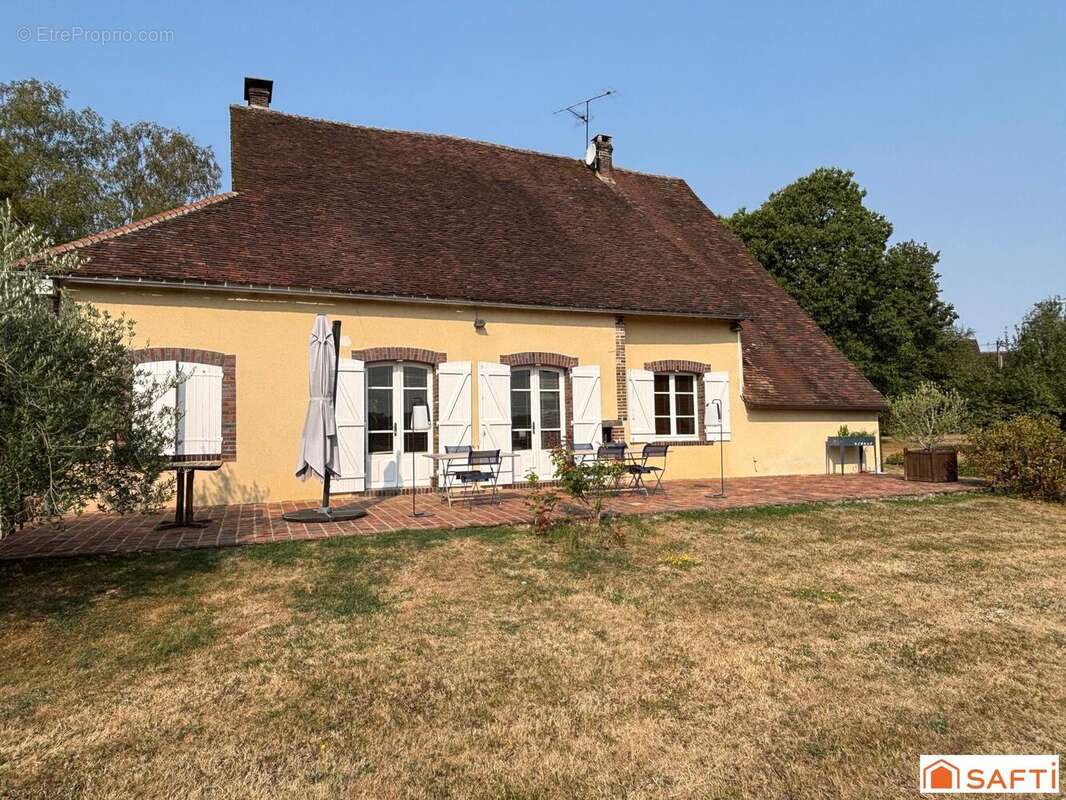 Maison 195 m² à Dracy  - photo 2